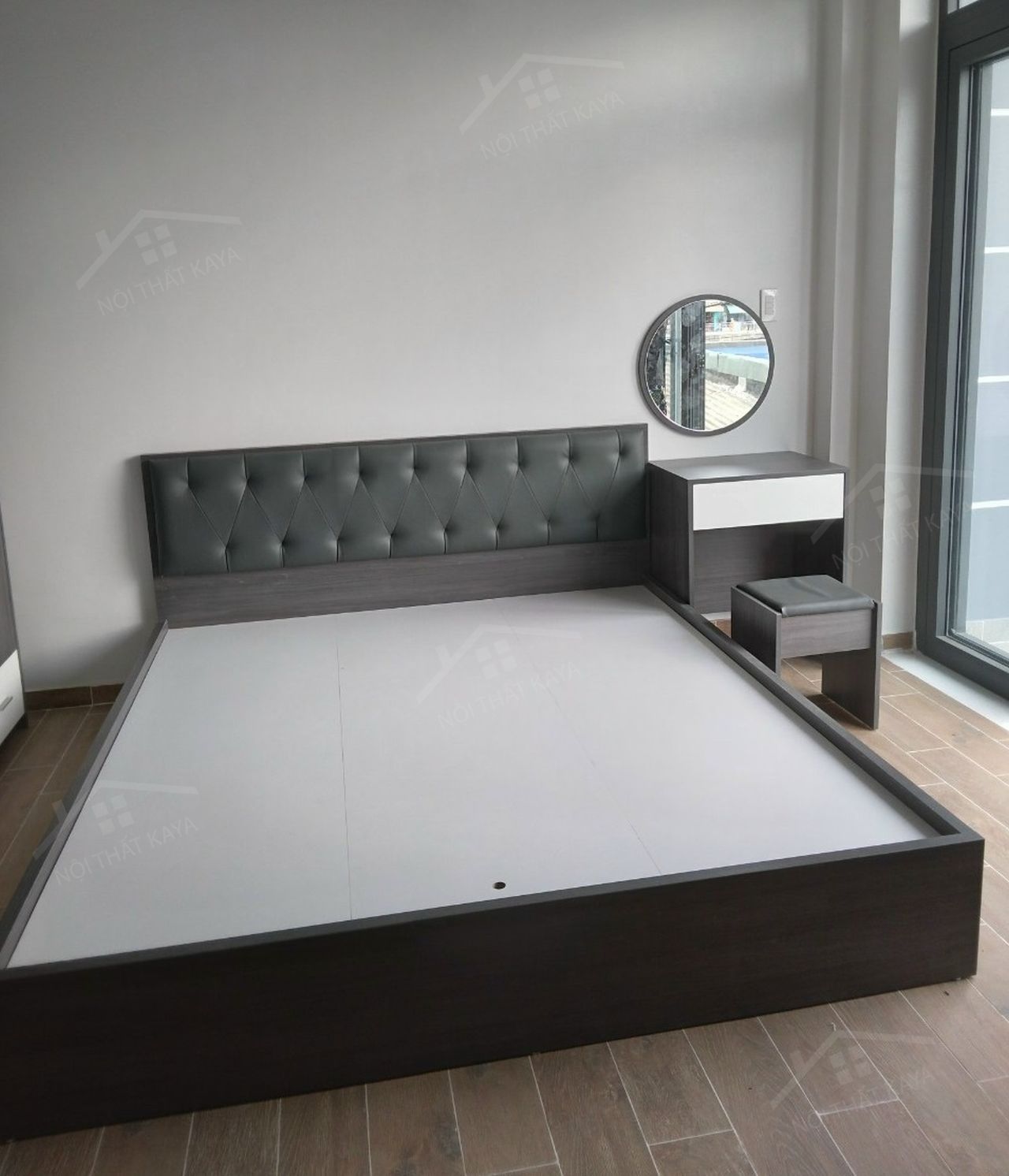 Giường gỗ công nghiệp đầu giường bọc nệm GGCN004 - Ảnh 3