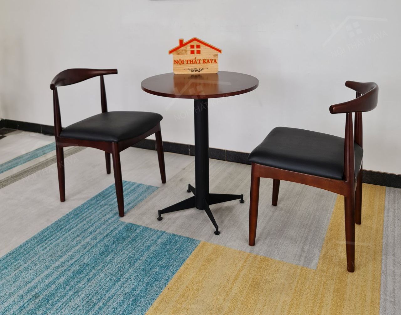 Bull 2 Ghế + Bàn Chân Sắt Ky-gh 102 (2)