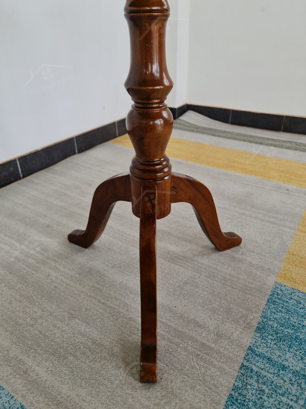 Bàn Louis Gỗ Tự Nhiên (6)