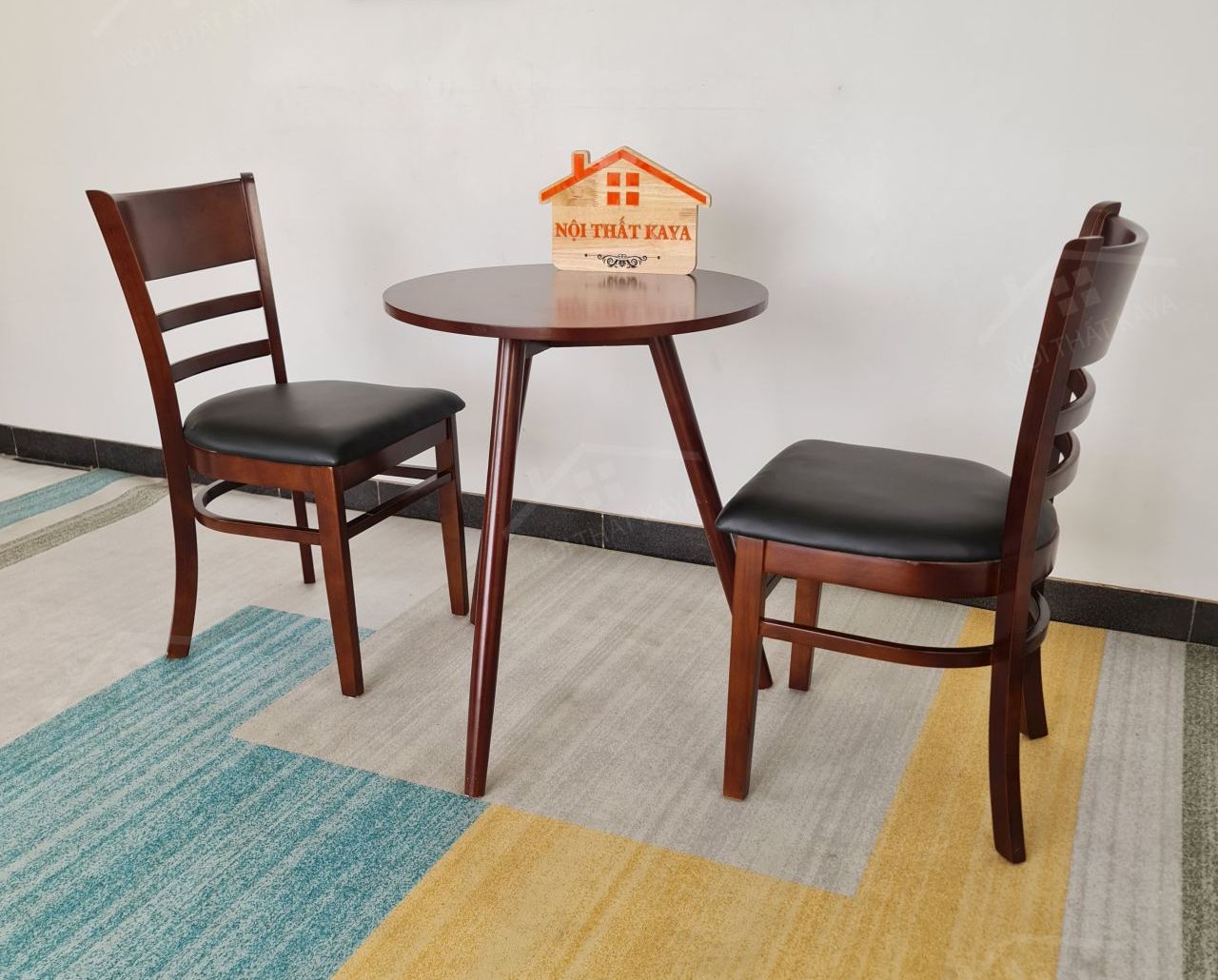 Cabin - Mostar 2 Ghế + Bàn 3 Chân (2)