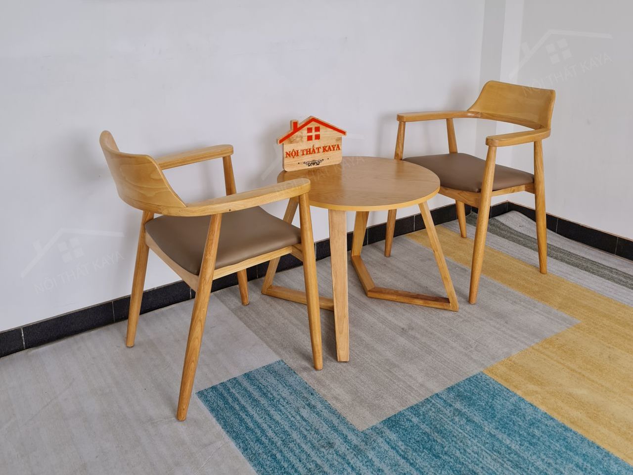 Hirosima 2 Ghế + Bàn Chân V (3)