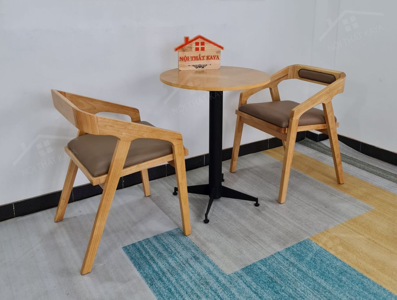 Kantana 2 Ghế + Bàn Chân Sắt Ky-gh 102 Tròn (3)