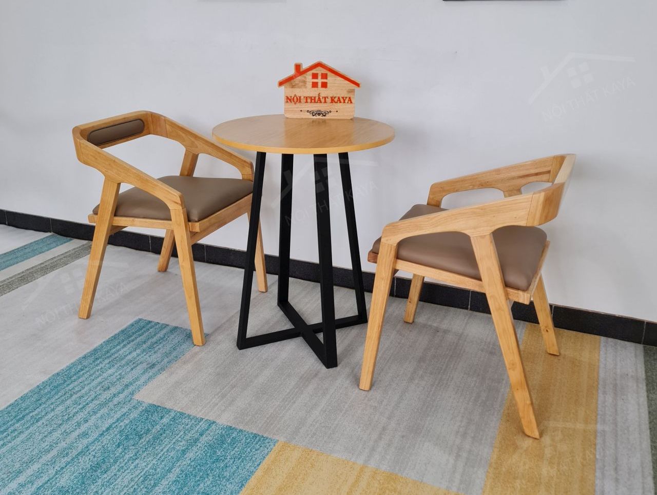 Kantana 2 Ghế + Bàn Chân Sắt Ky-gh 103 Tròn (2)