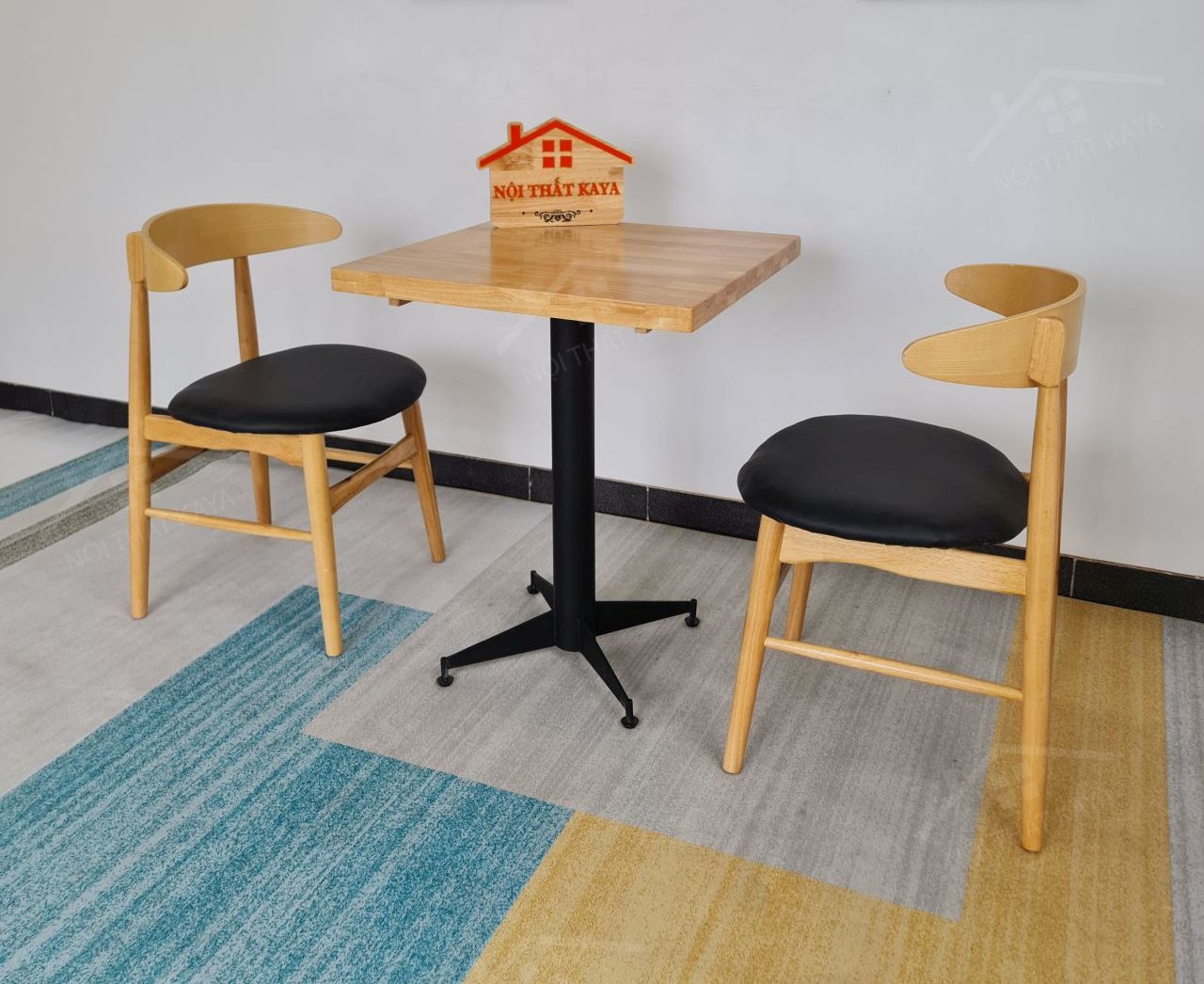 Luna 2 Ghế + Bàn Chân Sắt Ky-gh 102 (2)