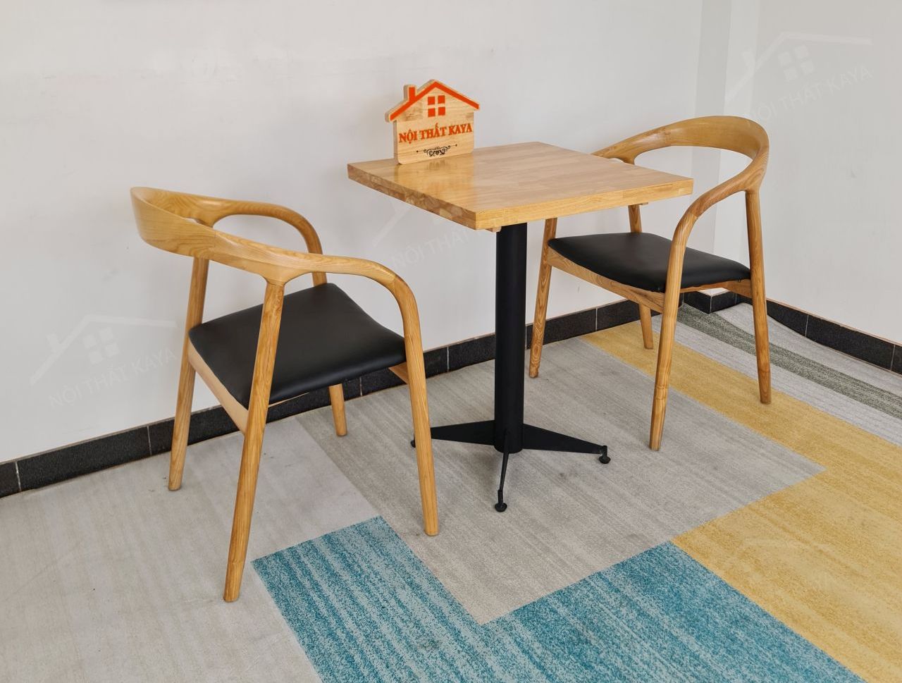 Neva 2 Ghế + Bàn Chân Sắt Ky-gh 102 Vuông (3)