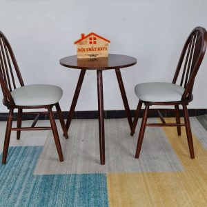 Windsor 2 Ghế + Bàn 3 Chân (1)