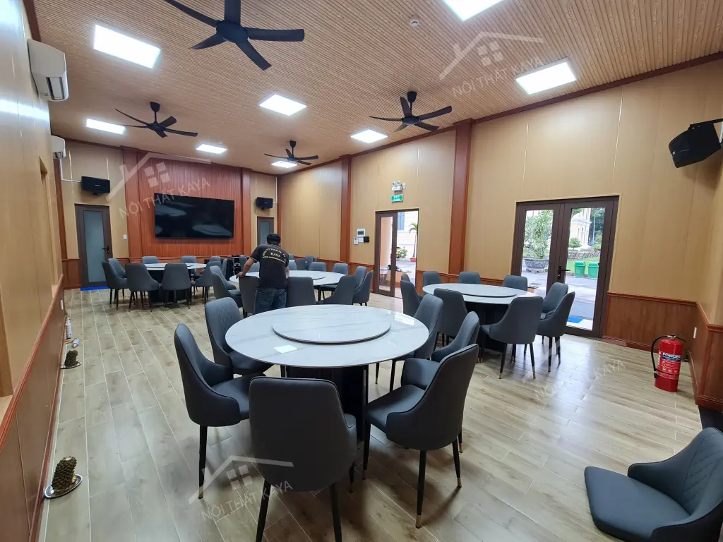 Lắp đặt Bàn Ghế Phòng Vip Tiếp Khách Tòa Án Nhân Dân Thành Phố (6)